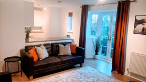 The Quorndon - 2 bedroom serviced apartment- Free Parking